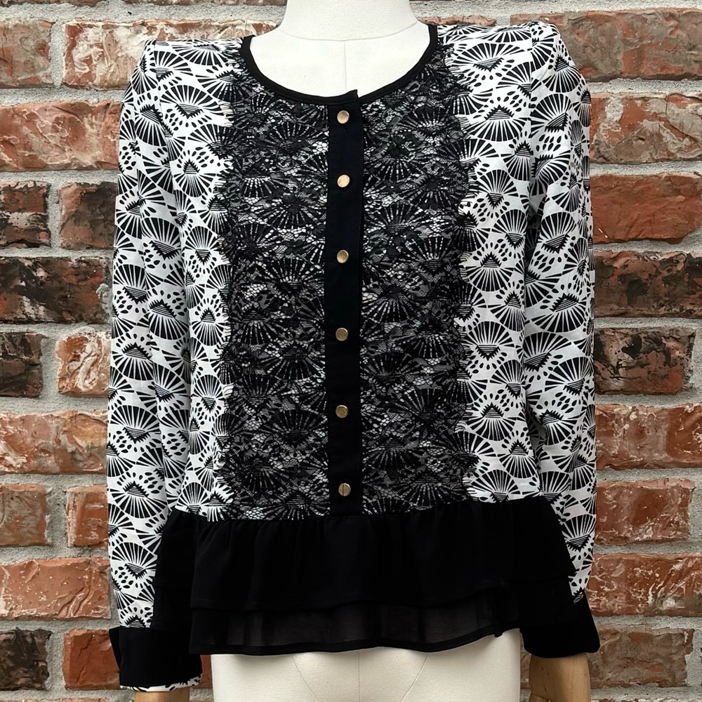 Stylebook black and white lace long sleeve peplum top / S / Excellent condition